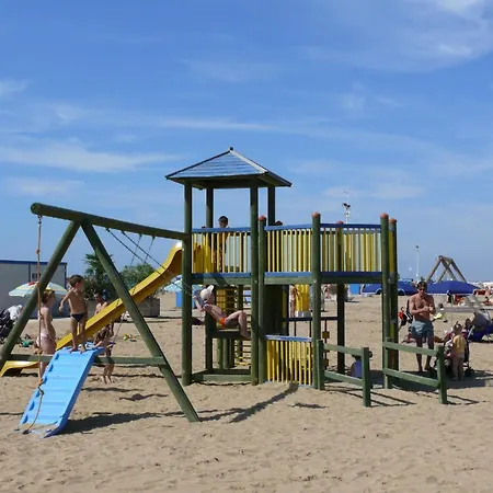 Fuer 6 Personen Ca 42 Qm In Bibione, Adriakueste Italien Und Umgebung
