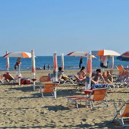 Fuer 6 Personen Ca 42 Qm In Bibione, Adriakueste Italien Und Umgebung アパート *